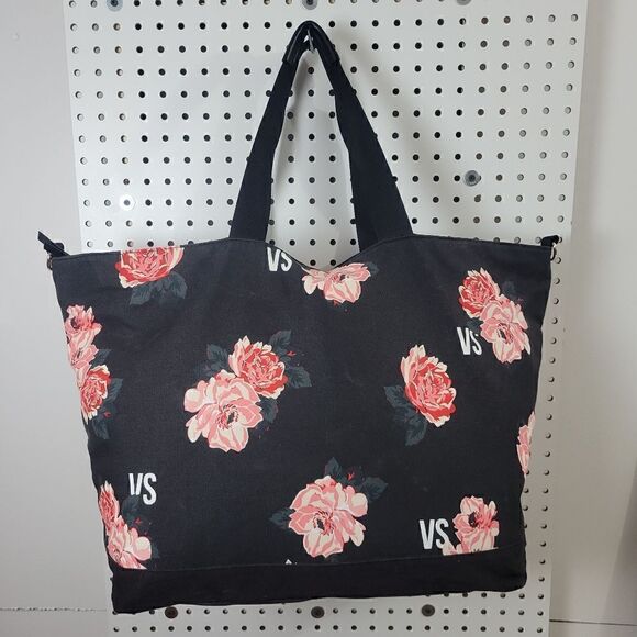 Victoria's Secret Roses Large Weekender Bag - Picture 7 of 12